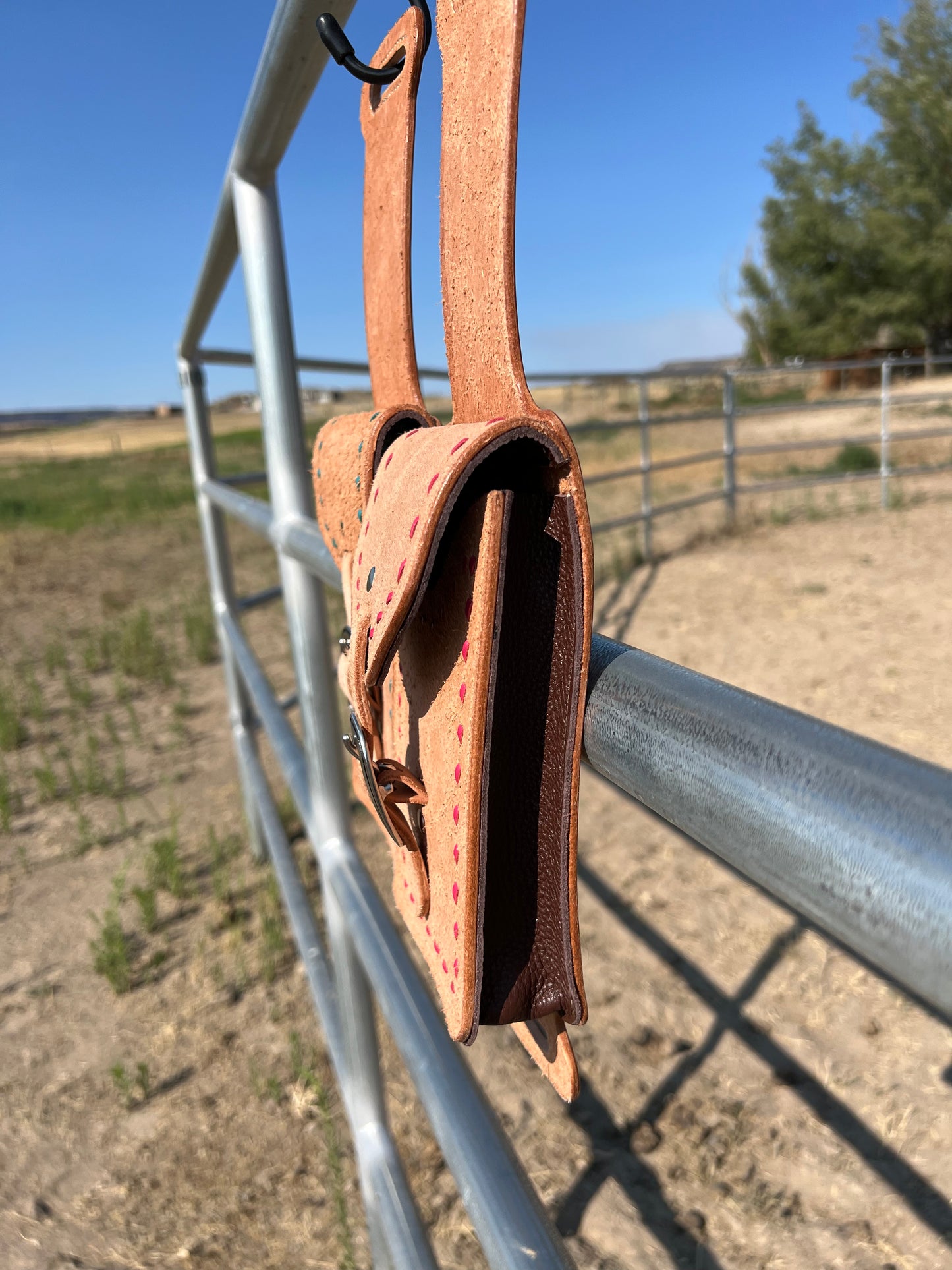 Buckstitch Rough Out Billet Bag